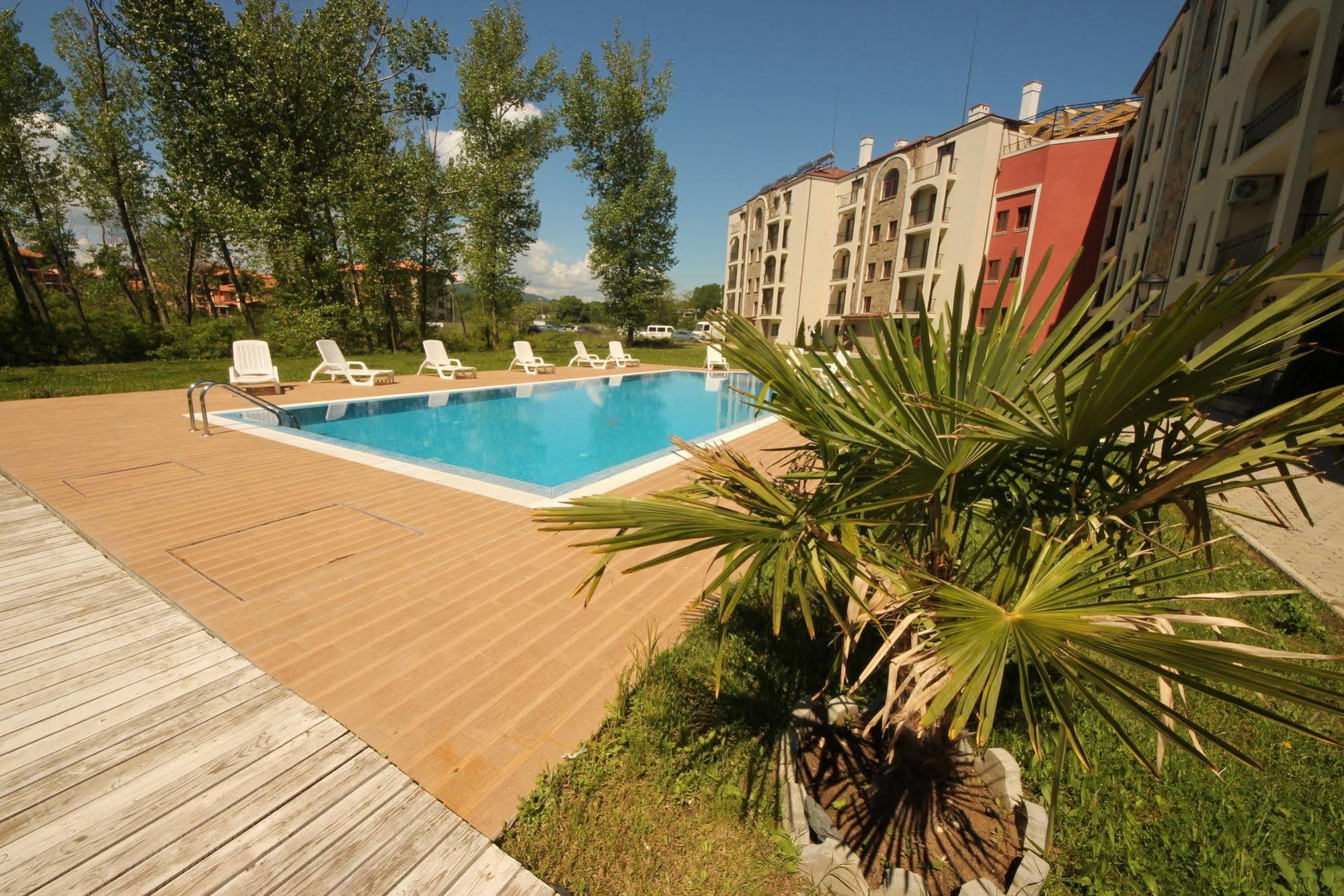 Menada Rocamar Apartments Zarewo Exterior foto